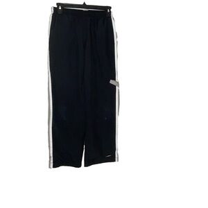 NIKE black athletic sweatpants. Side pockets. Zipper opening. Elastic waist. SZL